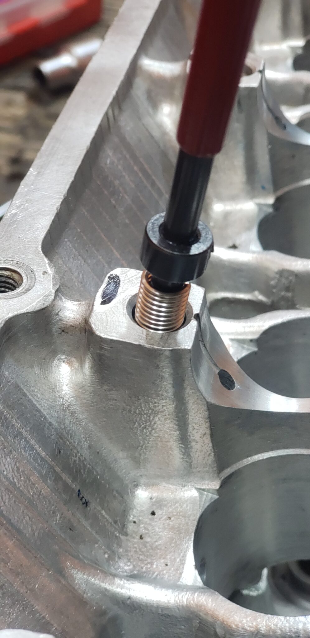 INSTALACIÓN DE HELICOIL RectiPower